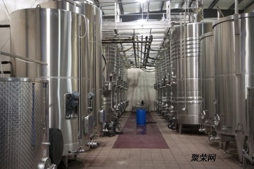 專業(yè)食品廠設備回收高價收購拆除食品廠冷庫設備